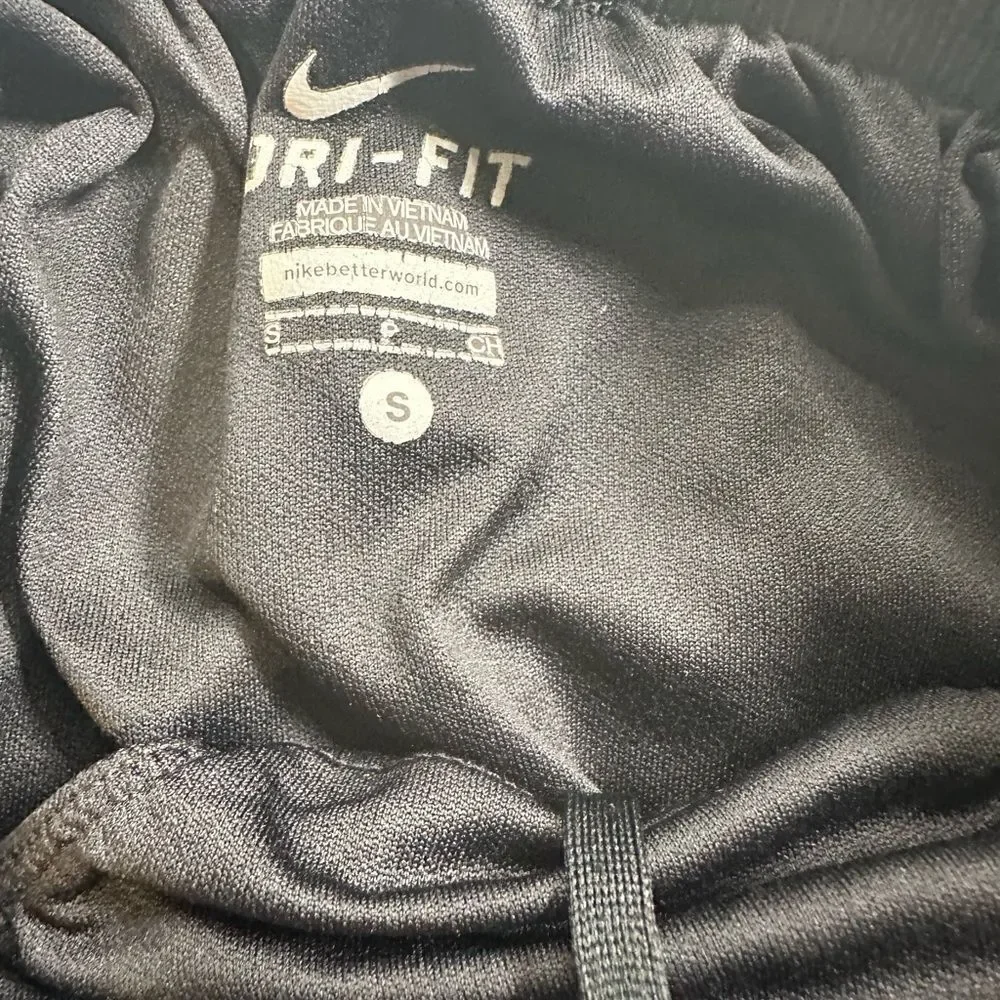 EUC NIKE Women’s Teal/Black Sports Bra & Black Active Shorts with Liner Size SM